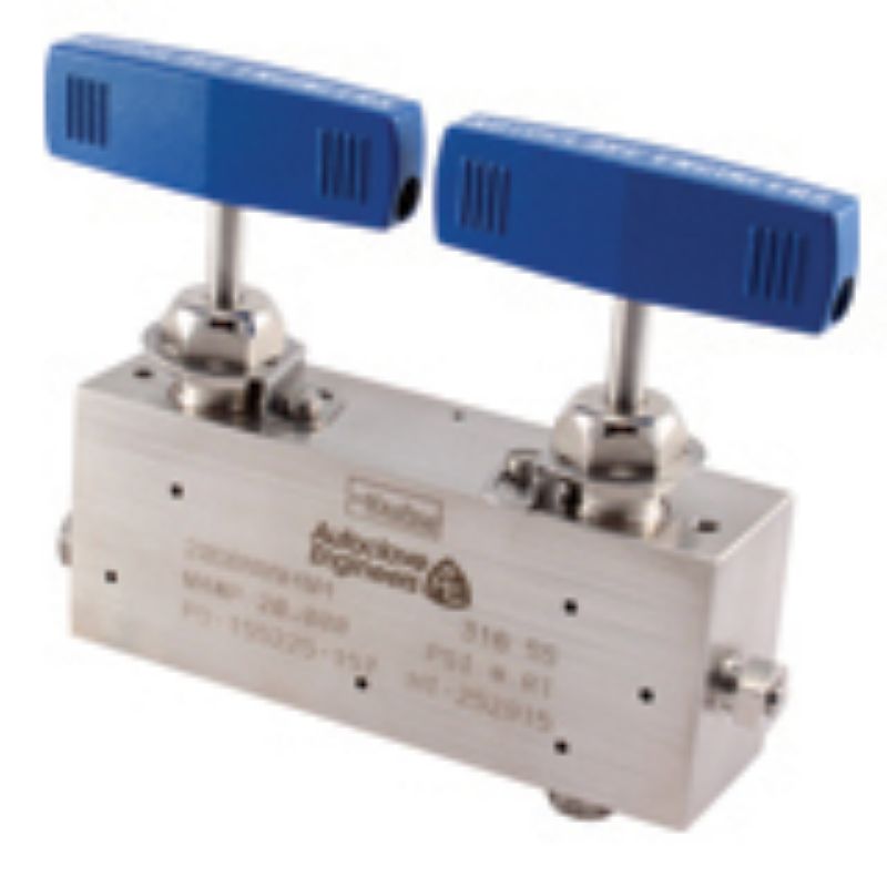 Picture of Parker 20DBNVM4M4 - Needle Valve, Double Block and Bleed 20DBNV Series - 20,000 PSI